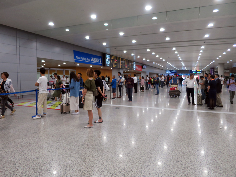 浦東国際空港第2ターミナルの到着ロビー