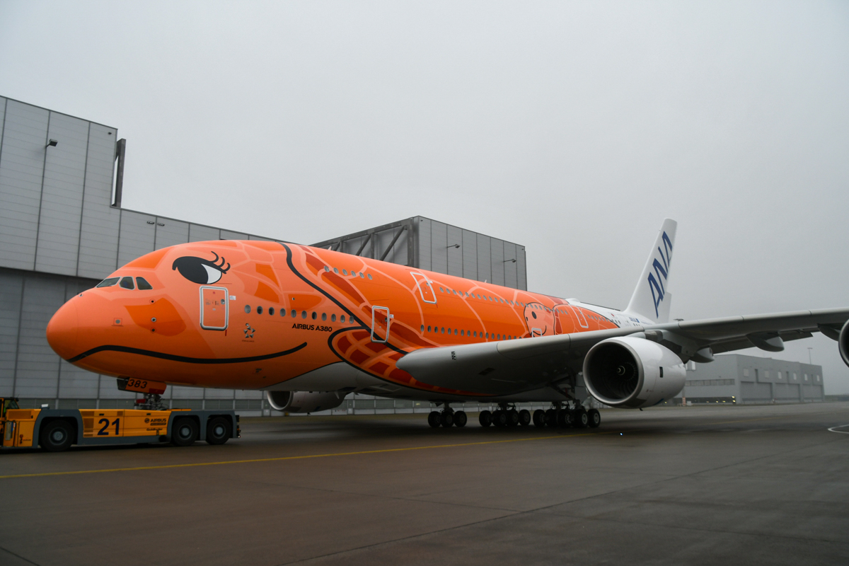 速報】ANA、エアバスA380「FLYING HONU」のサンセットオレンジの3号機 